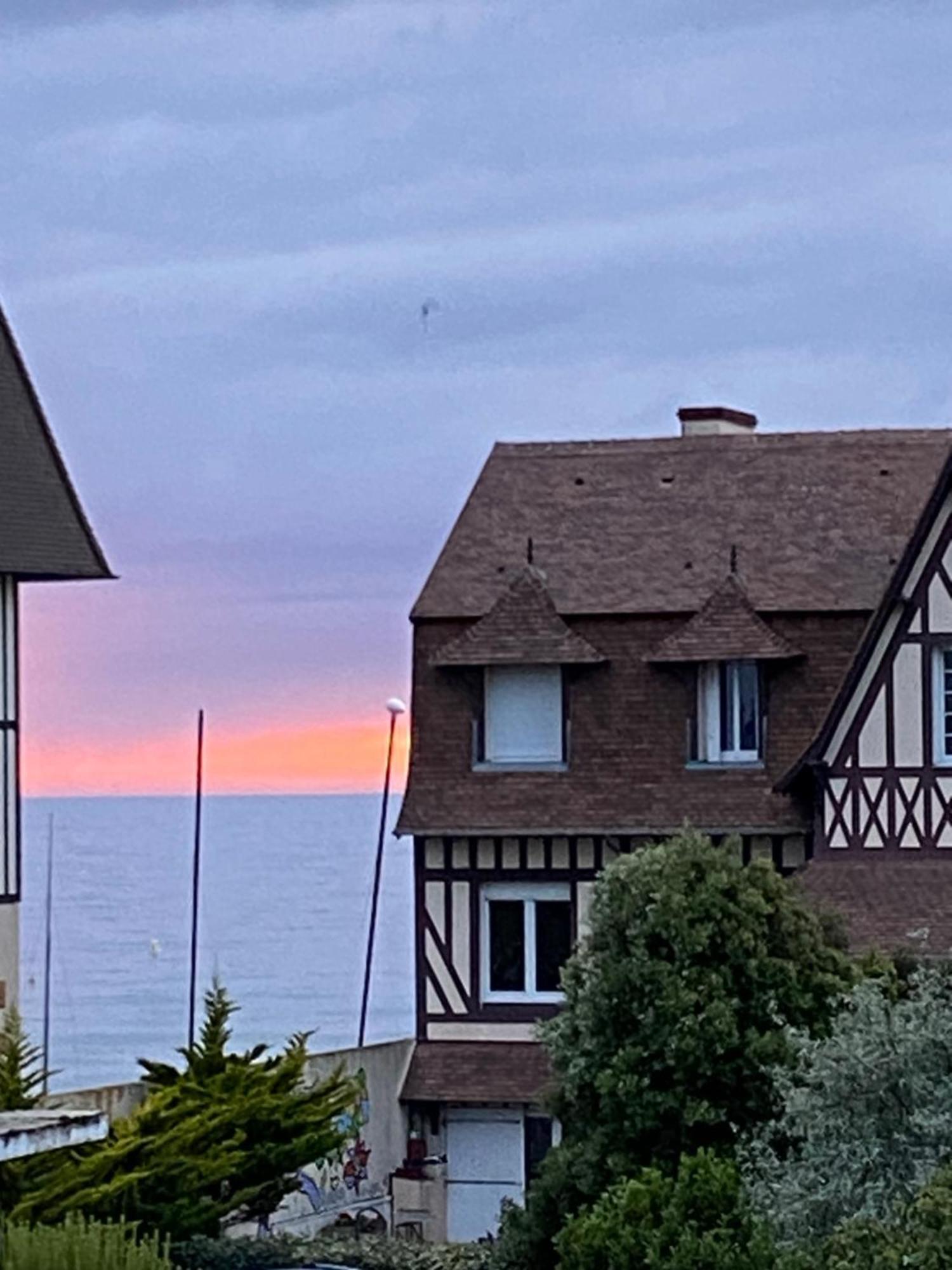 Appartement 65M2 Avec Balcon Vues Partielles Mer A 150M De La Plage Et Centre, Wifi Et Parking Prive Blonville-sur-Mer Εξωτερικό φωτογραφία