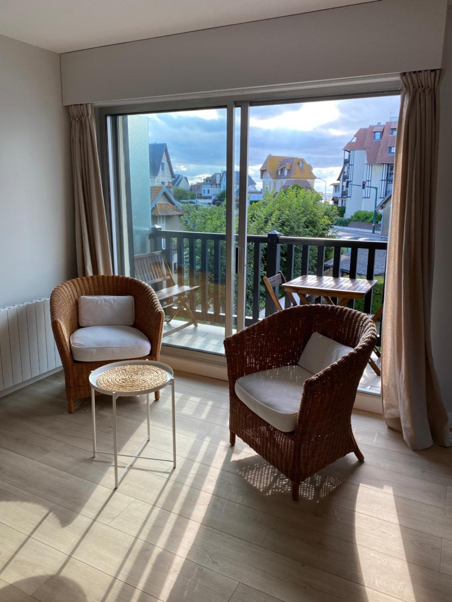 Appartement 65M2 Avec Balcon Vues Partielles Mer A 150M De La Plage Et Centre, Wifi Et Parking Prive Blonville-sur-Mer Εξωτερικό φωτογραφία